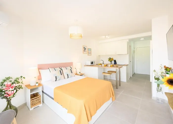 Sun With Terrace 9th Floor By 10tosea Апартаменты *