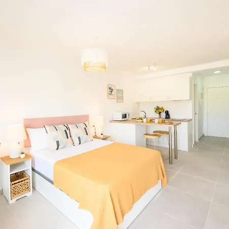 Sun With Terrace 9th Floor By 10tosea Апартаменты *